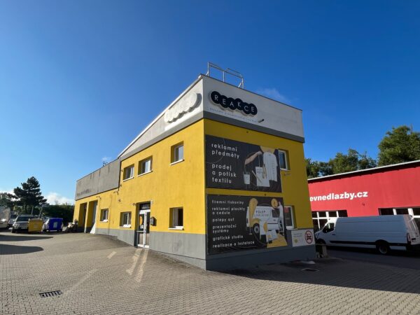 Technik montáže a výroba reklamy (34 – 45 000 Kč)