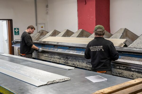 Pracovníci výroby klempířských prvků (čistá mzda 30.000-35.000) HPP