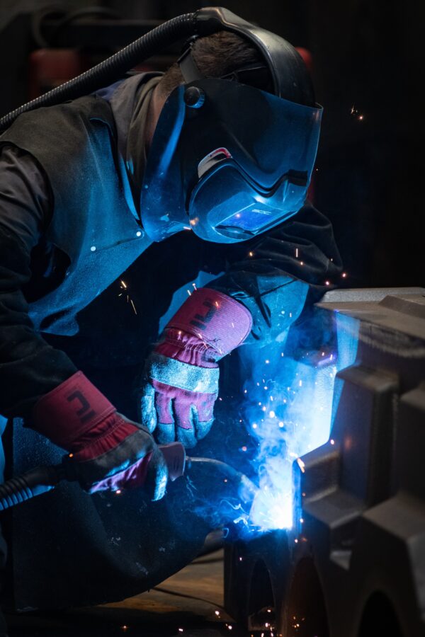 Svářeč odlitků (od 32 500 Kč + nástupní bonus 50 000 Kč)